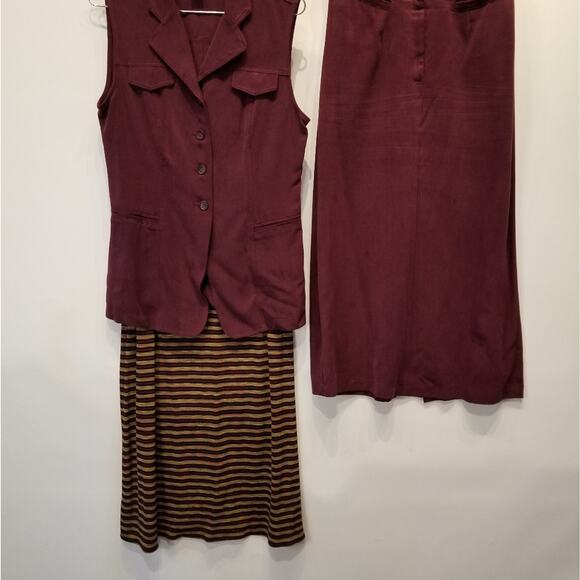 Vintage 90's NEW Stretch Burgundy Gold Striped Maxi Skirt NWT Size M - Picture 2 of 9